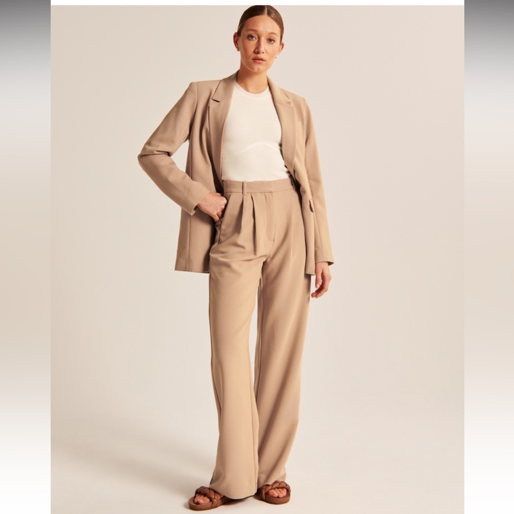 Abercrombie Sloane Tailored Pant